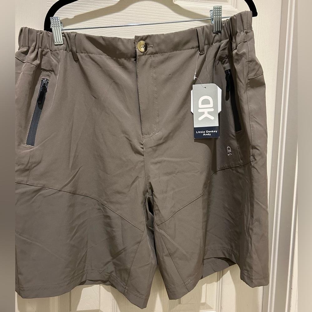 Little Donkey Andy Drytech Breathable khaki green shorts XXL NWT